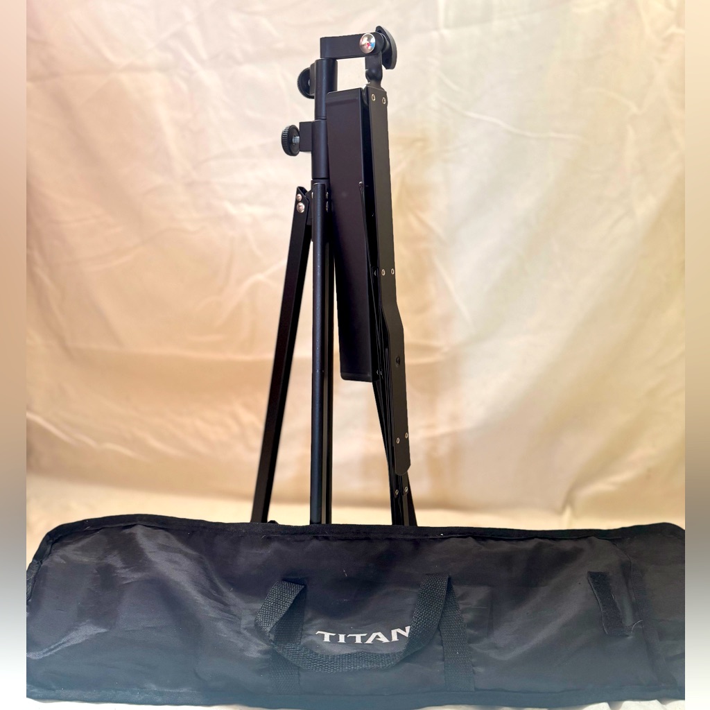 Titan Music Stand